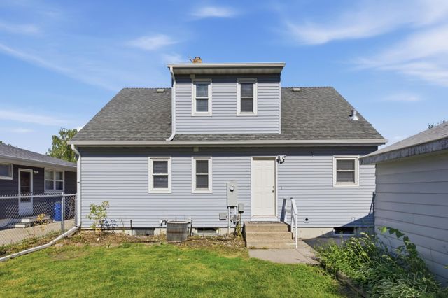 819 15th Street N, Moorhead, MN 56560
