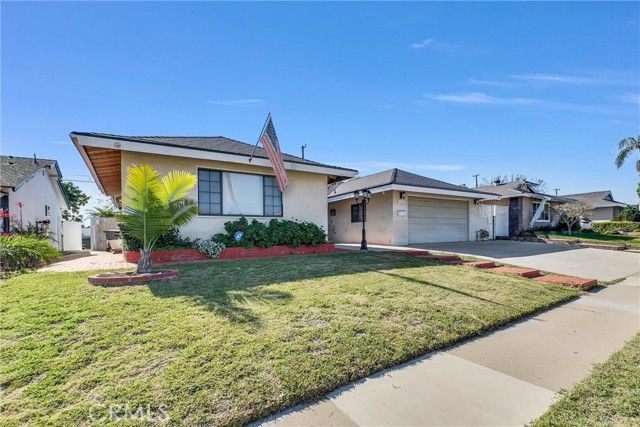 2520 Redcoach Lane, La Habra, CA 90631