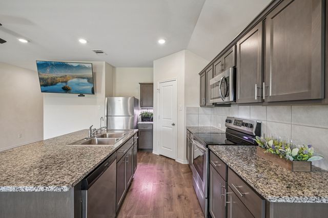 904 Alton Drive, Aubrey, TX 76227