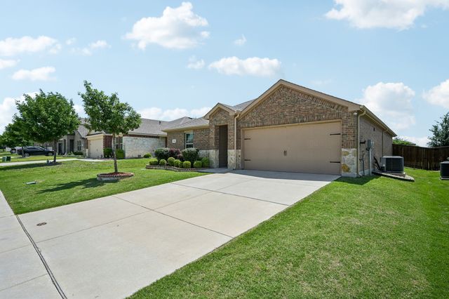 904 Alton Drive, Aubrey, TX 76227