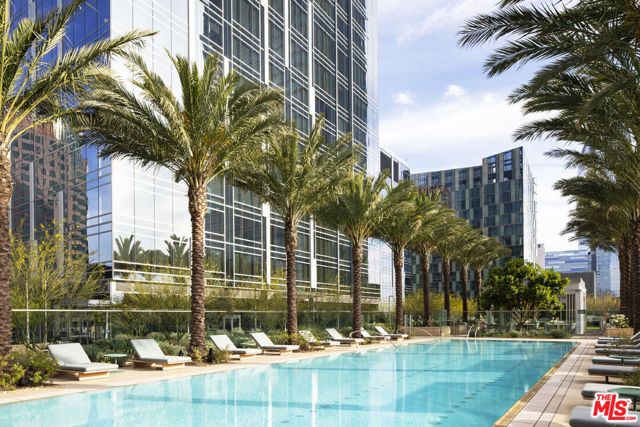 1000 W 8th Street 2910, Los Angeles, CA 90017