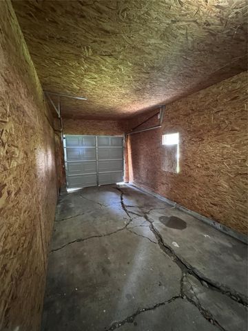 1314 Ella Street, El Campo, TX 77437