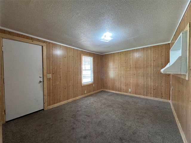 1314 Ella Street, El Campo, TX 77437