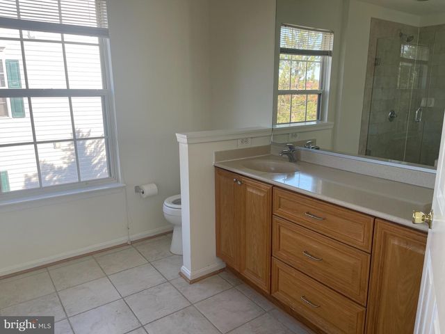 13256 COPPERMILL DR, Herndon, VA 20171