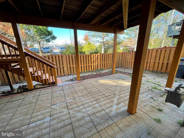 13256 COPPERMILL DR, Herndon, VA 20171