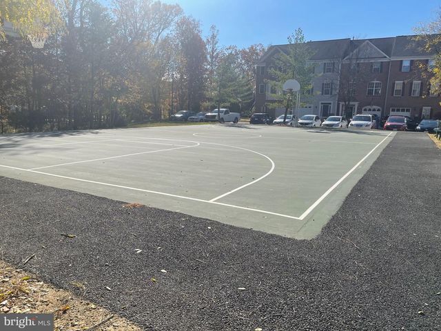 13256 COPPERMILL DR, Herndon, VA 20171