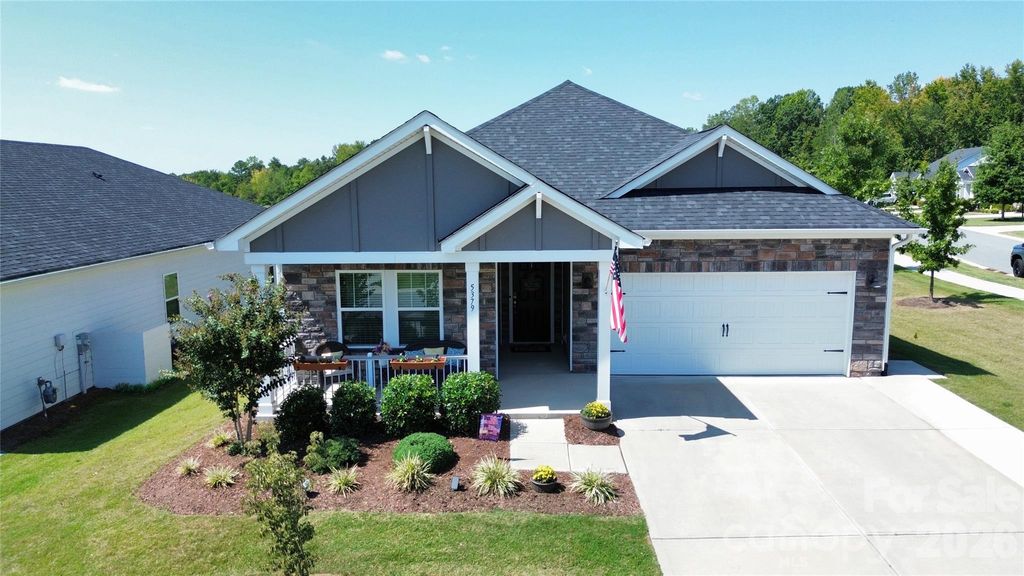 5379 Turtle Creek Drive, Denver, NC 28037