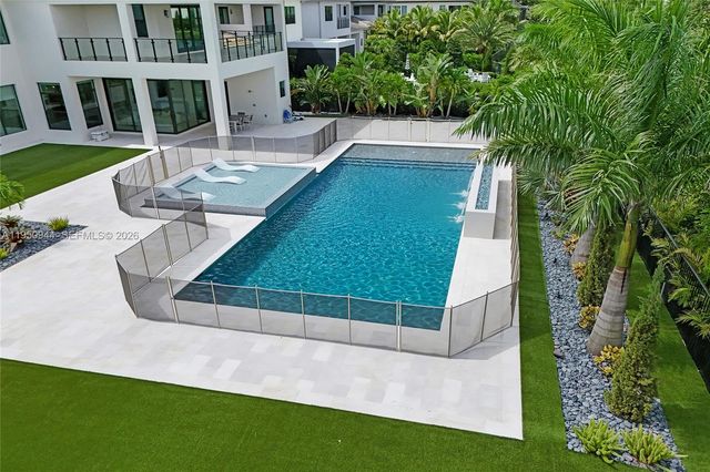 17385 Ponte Chiasso Drive, Boca Raton, FL 33496
