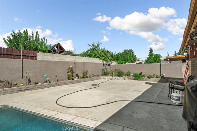 1364 Pinedale Avenue, Bloomington, CA 92316