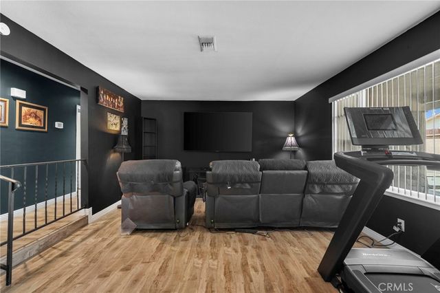 1364 Pinedale Avenue, Bloomington, CA 92316
