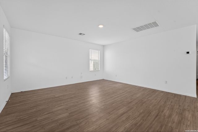 5933 Antonio Pl, Seguin, TX 78155