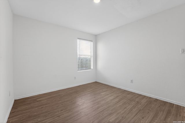 5933 Antonio Pl, Seguin, TX 78155