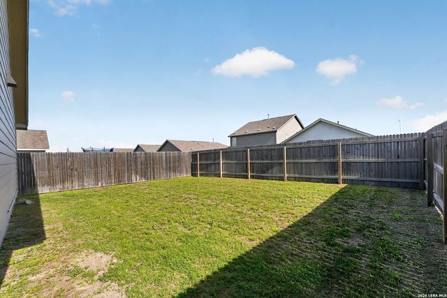 5933 Antonio Pl, Seguin, TX 78155