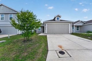 5933 Antonio Pl, Seguin, TX 78155