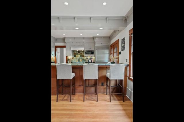 1301 Bryant Street, Palo Alto, CA 94301