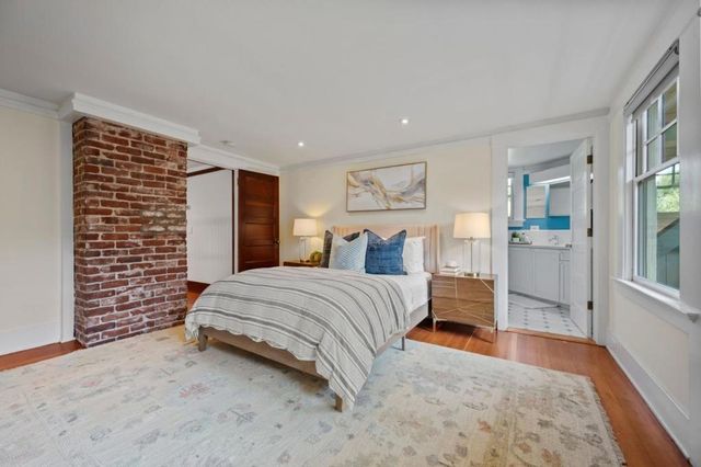 1301 Bryant Street, Palo Alto, CA 94301