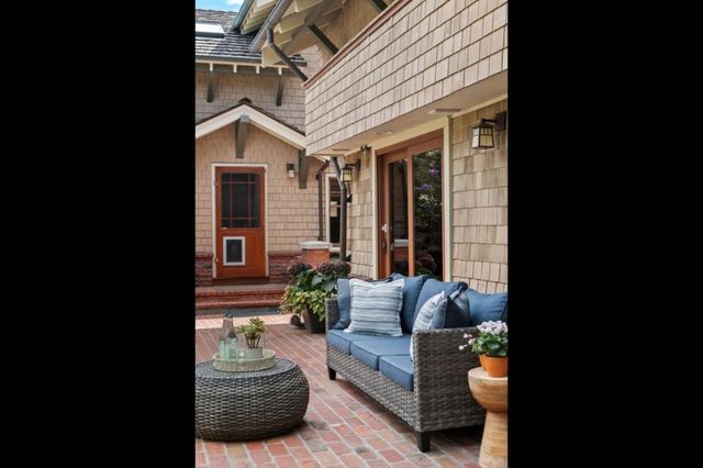 1301 Bryant Street, Palo Alto, CA 94301