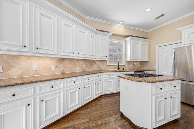 3919 Southwestern Street, West University Place, TX 77005