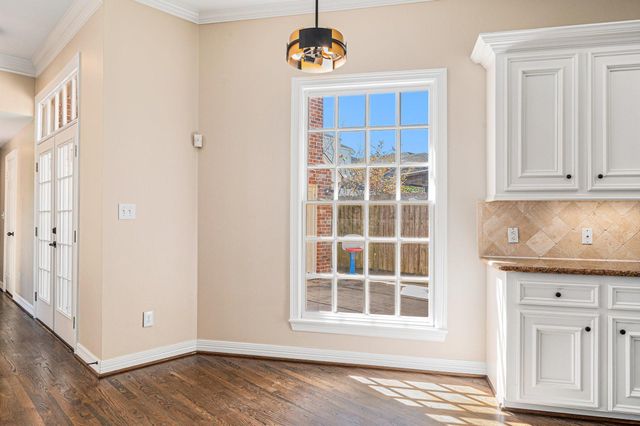 3919 Southwestern Street, West University Place, TX 77005