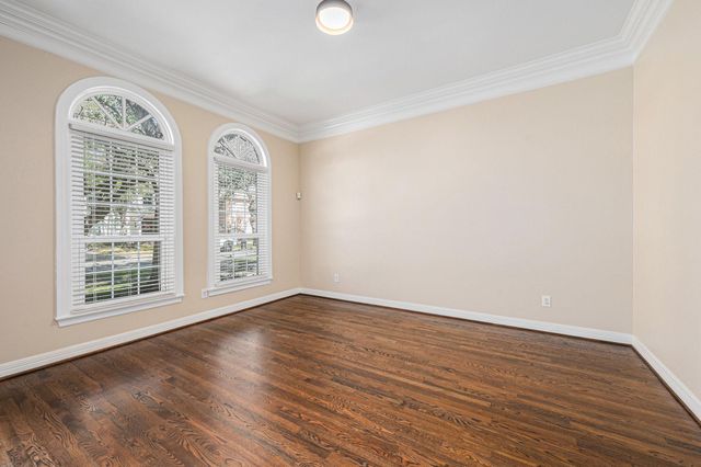 3919 Southwestern Street, West University Place, TX 77005