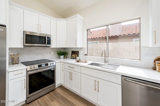 1038 N ALVARO Street, Mesa, AZ 85205