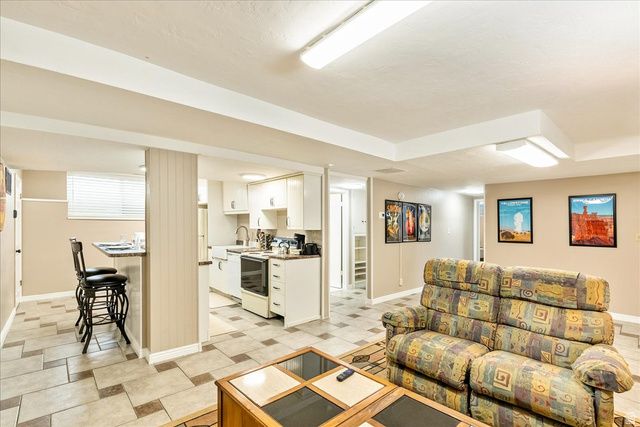 653 S 1300 E, Salt Lake City, UT 84102