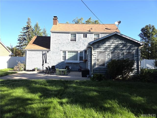 516 Meadowbrook Drive, Lewiston, NY 14092