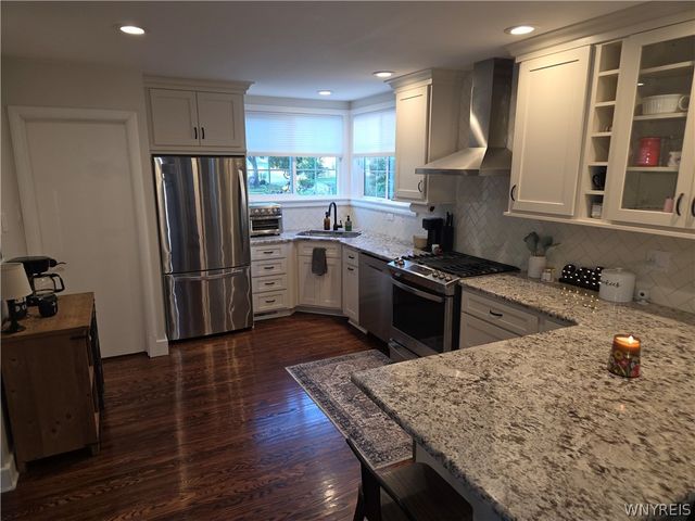 516 Meadowbrook Drive, Lewiston, NY 14092