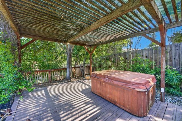 20450 Almaden Road, San Jose, CA 95120