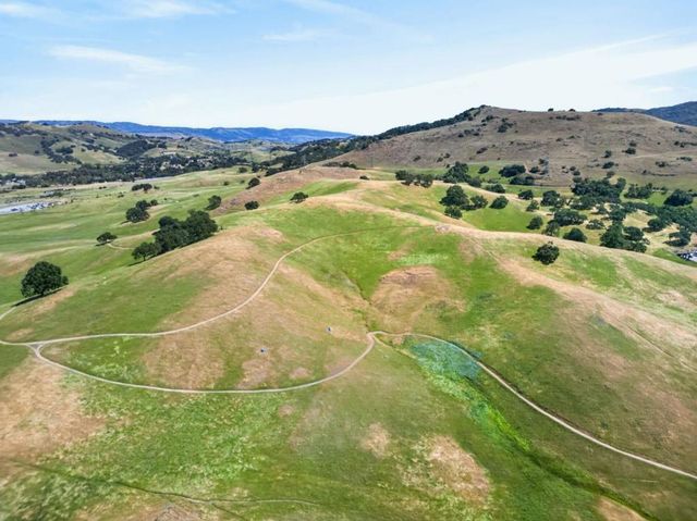 20450 Almaden Road, San Jose, CA 95120