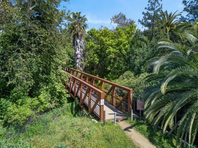 20450 Almaden Road, San Jose, CA 95120
