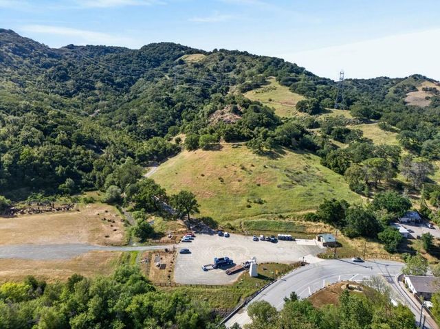 20450 Almaden Road, San Jose, CA 95120