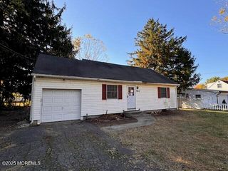 582 Colts Neck Road, Freehold, NJ 07728