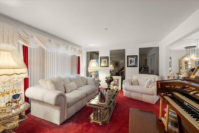 18971 El Dorado Place, Lathrup Village, MI 48076