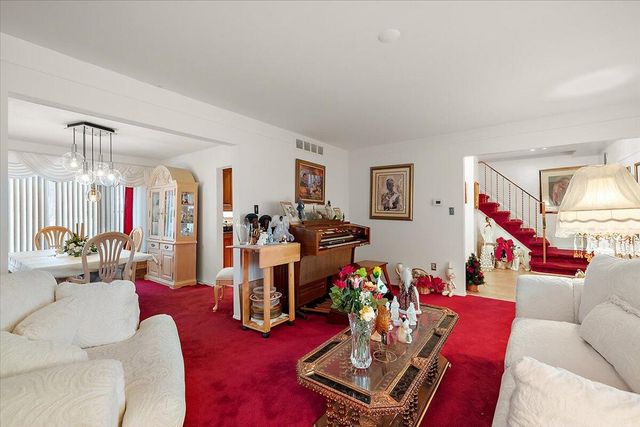 18971 El Dorado Place, Lathrup Village, MI 48076