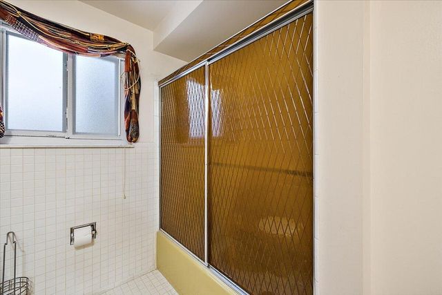 18971 El Dorado Place, Lathrup Village, MI 48076