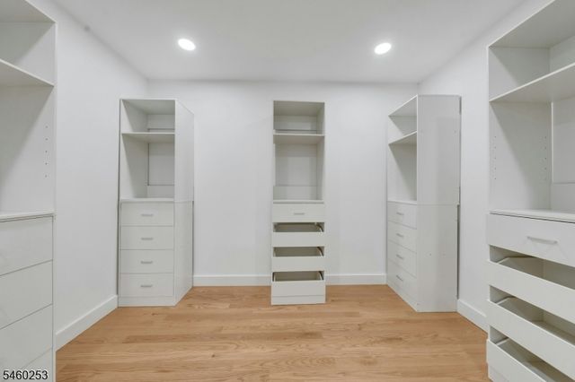 39 Woodcrest Rd, Parsippany-troy Hills Twp., NJ 07005