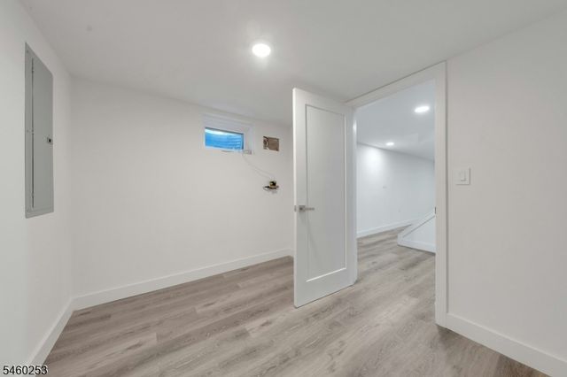 39 Woodcrest Rd, Parsippany-troy Hills Twp., NJ 07005
