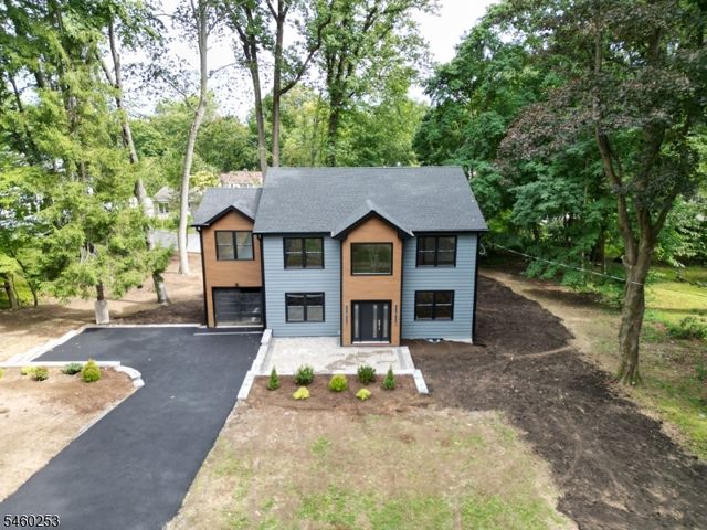 39 Woodcrest Rd, Parsippany-troy Hills Twp., NJ 07005