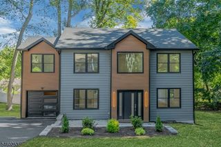 39 Woodcrest Rd, Parsippany-troy Hills Twp., NJ 07005