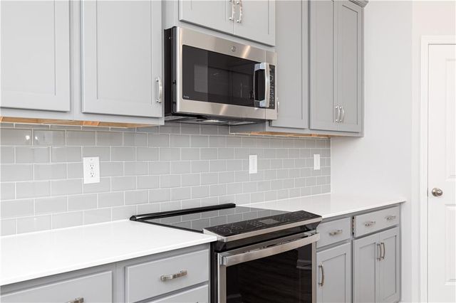 321 Cavalier SE Lane, Acworth, GA 30102