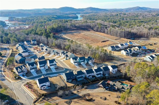 321 Cavalier SE Lane, Acworth, GA 30102