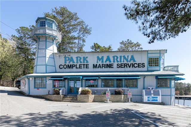 321 Cavalier SE Lane, Acworth, GA 30102