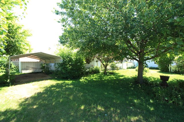 712 E Hurlbut Avenue, Belvidere, IL 61008