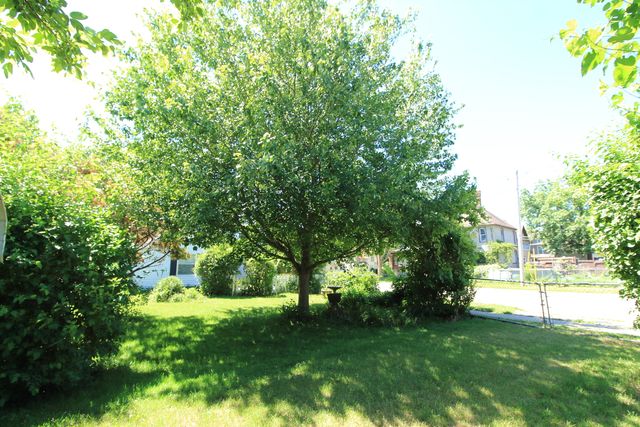 712 E Hurlbut Avenue, Belvidere, IL 61008