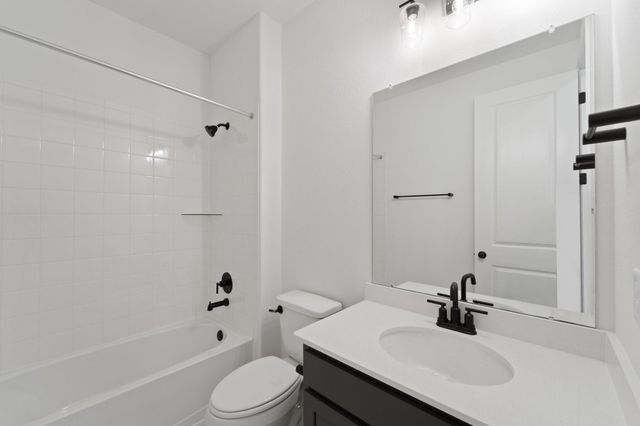 14803 Mission Avenue, Mont Belvieu, TX 77523