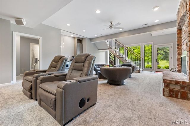 825 Cabernet Lane, St Albans, MO 63073