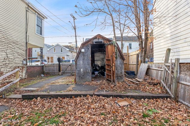 4 Congress Street, Cohoes, NY 12047