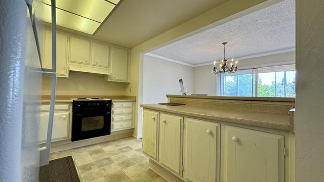 1232 Skycrest Drive 2, Walnut Creek, CA 94595