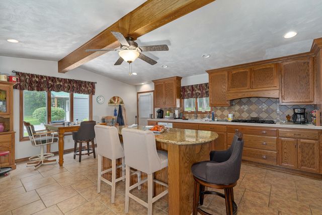 5725 S Farm Rd 131, Brookline, MO 65619